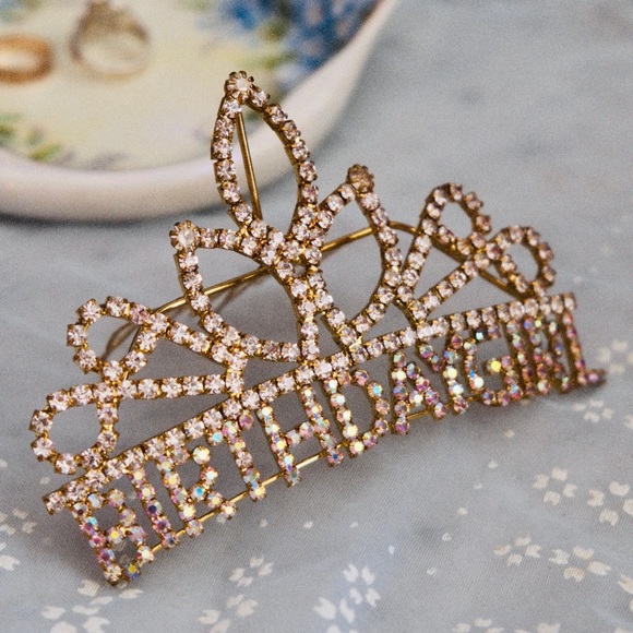 SOLD - Birthday jeweled tiara - Picture 4 of 4